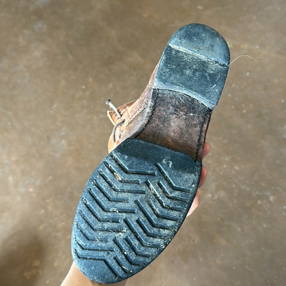 Vintage Veronica Combat Frye Leather Boots - Picture 10 of 15